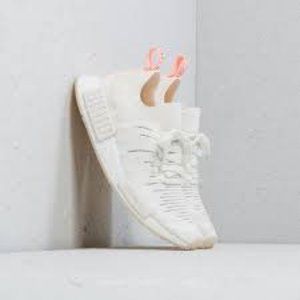 WOMENS ADIDAS NMD R1 STLT PRIMEKNIT WHITE CLEAR ORANGE - NEW
